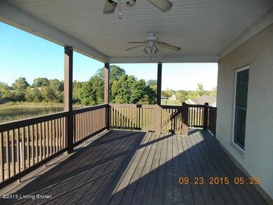 280 Sunray Dr, Shepherdsville, KY 40165 - photo 4