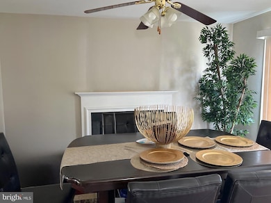 114 Aberdeen Dr, Sicklerville, NJ 08081 - photo 4