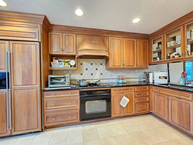 11 Kristin Ln, Hauppauge, NY 11788 - photo 5