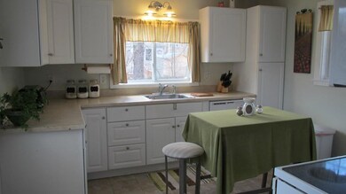 8 Railroad Ave, North Berwick, ME 03906 - photo 2