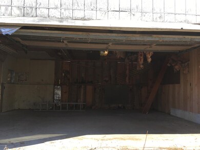 19 Tyler St, North Adams, MA 01247 - photo 6