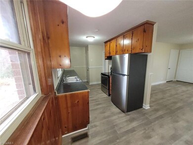 1647 Zoo Pkwy, Asheboro, NC 27205 - photo 4