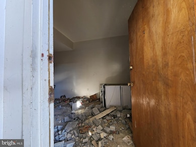 902 N Stricker St, Baltimore, MD 21217 - photo 6