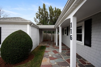 116 Crabtree Rd, Quincy, MA 02171 - photo 3