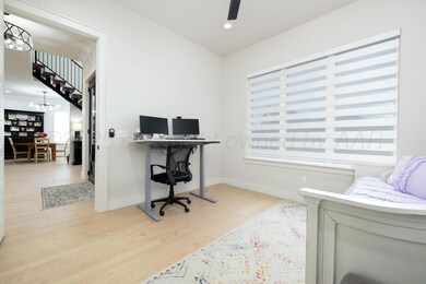 Office/ 6th Bedroom