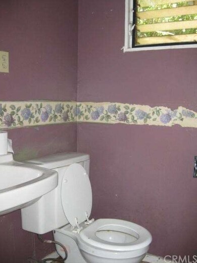 1/2 bath