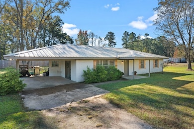 1687 Texas 7, Center, TX 75935 - photo 2