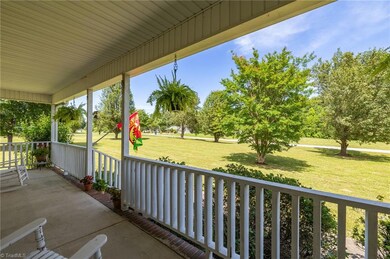 7226 Senepole Rd, Randleman, NC 27317 - photo 6