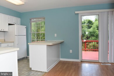 306 Moseby Ct, Manassas Park, VA 20111 - photo 7