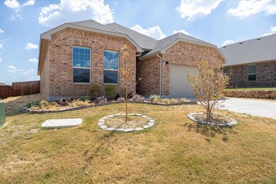 1417 Seabiscuit Dr, Granbury, TX 76049 - photo 4