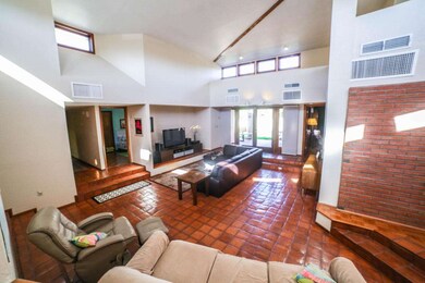 552 E Ivy Street-62