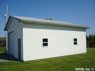 Parking Lot/Garage