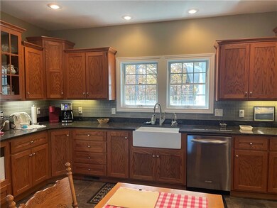 Cabinets, dishwasher, double sink with disposal