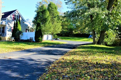 98 Sunderland Rd, Worcester, MA 01604 - photo 5