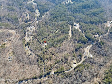 1803 Elkins Rd, Kodak, TN 37764