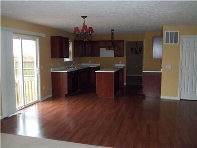 3659 Pickwick Cir, Plainfield, IN 46168 - photo 2