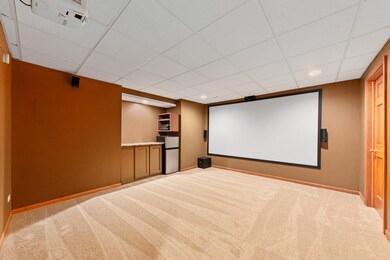 3743 Falkner Dr, Naperville, IL 60564 - photo 5