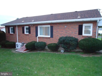 800 Emerson Ave, Reading, PA 19605 - photo 4