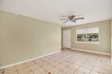 336 Pennington Dr, Alvin, TX 77511 - photo 5