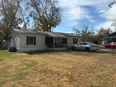 15,23,27 29th Ave NW, Moultrie, GA 31768 - photo 2