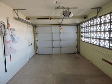 SINGLE CAR GARAGE