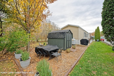 28 Matthew Dr unit 28, Castleton-On-hudson, NY 12033 - photo 2