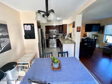 dinett and kitchen