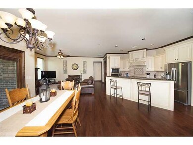 19800 Crest Ridge Dr, Edmond, OK 73012 - photo 6