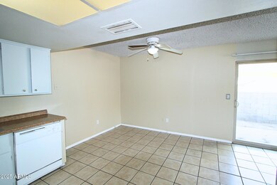 3313 W Harmont Dr unit 1, Phoenix, AZ 85051 - photo 6