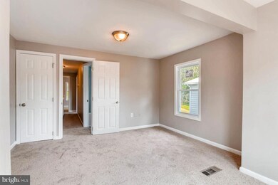 2112 Sunbriar Ln, Gwynn Oak, MD 21207 - photo 6