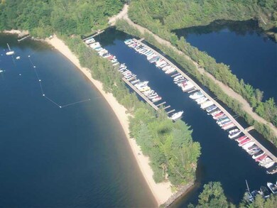 Exterior Front. Marina