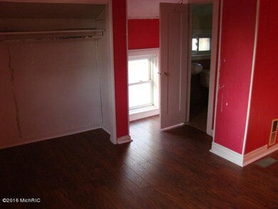 318 N Marshall Ave, Marshall, MI 49068 - photo 6