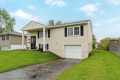 3951 W Ivorton
