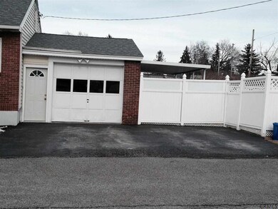 19 Swartson Ct, Albany, NY 12209 - photo 3