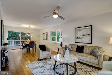 114 Greenmeadow Dr, Lutherville Timonium, MD 21093 - photo 3