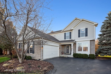 4710 Whitehall Ct, Algonquin, IL 60102 - photo 2