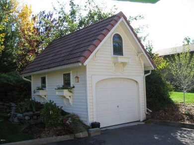Detached Single Garage