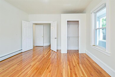 43 Kinsley St, Nashua, NH 03060 - photo 4