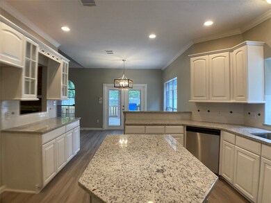 514 Mackintosh Dr, Magnolia, TX 77354 - photo 3