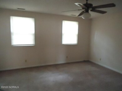 1303 Decatur Rd, Jacksonville, NC 28540 - photo 5