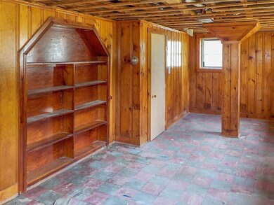 8 Clarence St, South Dartmouth, MA 02748 - photo 7