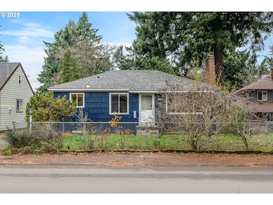 11529 NE Fargo St, Portland, OR 97220 - photo 2