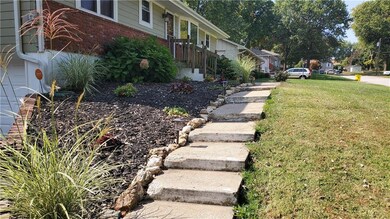 1404 NW A St, Blue Springs, MO 64015 - photo 2