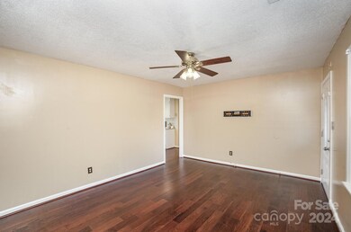 2536 S Chipley Ford Rd, Statesville, NC 28625 - photo 6