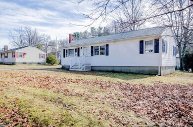 27 Oakcrest Cir, Methuen, MA 01844 - photo 2