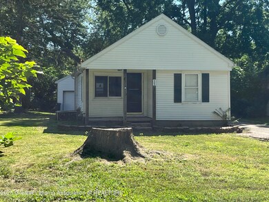 343 S Grace St, Lansing, MI 48917 - photo 3