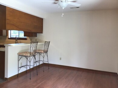 6 Maplecrest DR(Donna Urban)