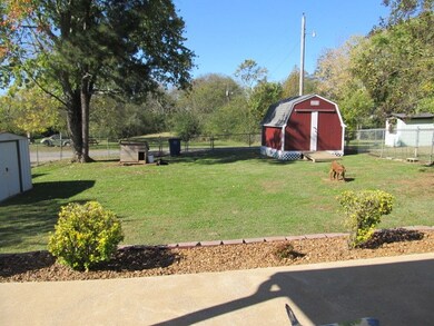 130 Collier Ave, Shelbyville, TN 37160 - photo 5