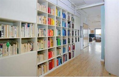 210-216 Lincoln St unit 503, Boston, MA 02111 - photo 5