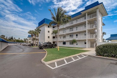 N Highway A1A Apt 411-001